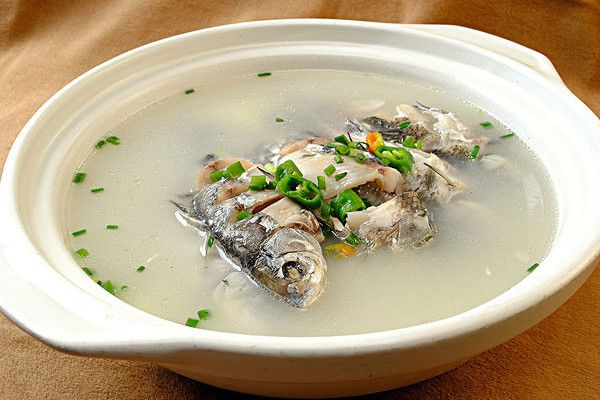 紫菜鯽魚湯 紫菜鯽魚湯