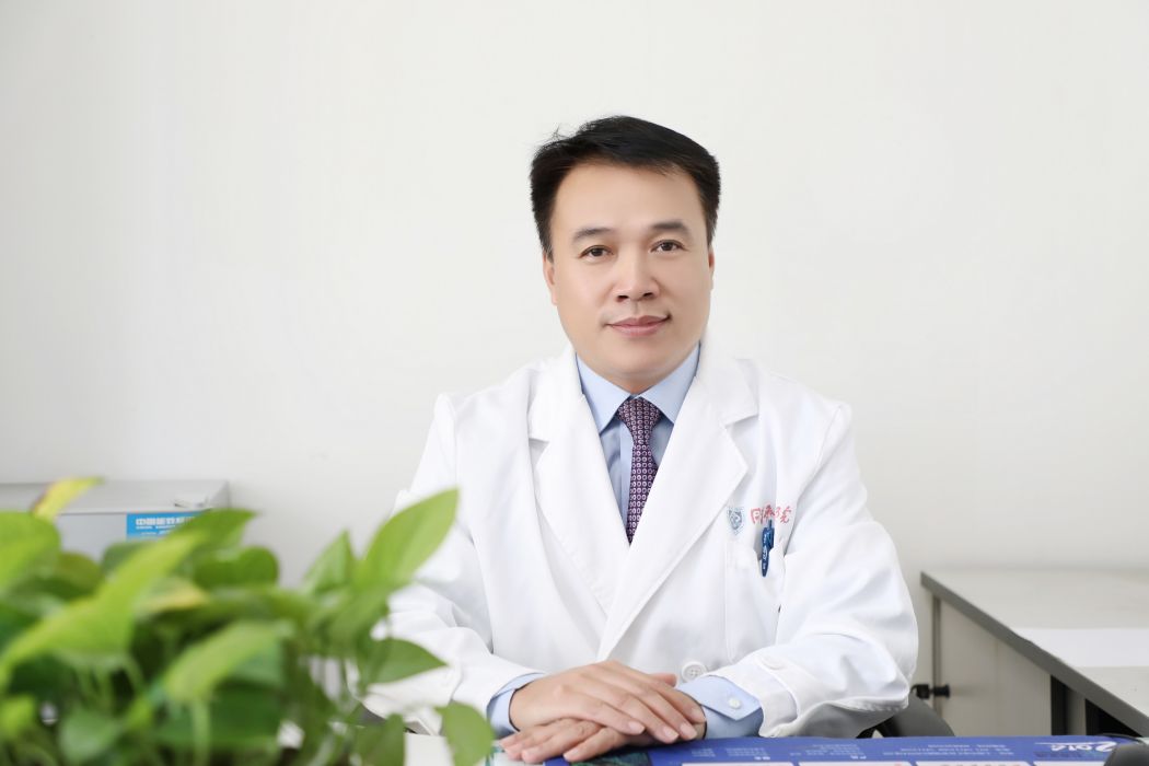 劉忠臣(上海市第十人民醫院胃腸外科主任,超低位直腸癌保肛術(PPS)創始人) 劉忠臣(上海市第十人民醫院胃腸外科主任,超低位直腸癌保肛術(PPS)創始人)