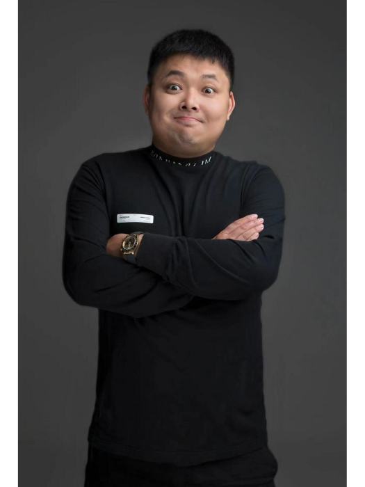 晁毅(燈光設計師) 晁毅(燈光設計師)