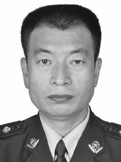 陳誠(天水市公安局麥積分局原黨委委員、副局長) 陳誠(天水市公安局麥積分局原黨委委員、副局長)