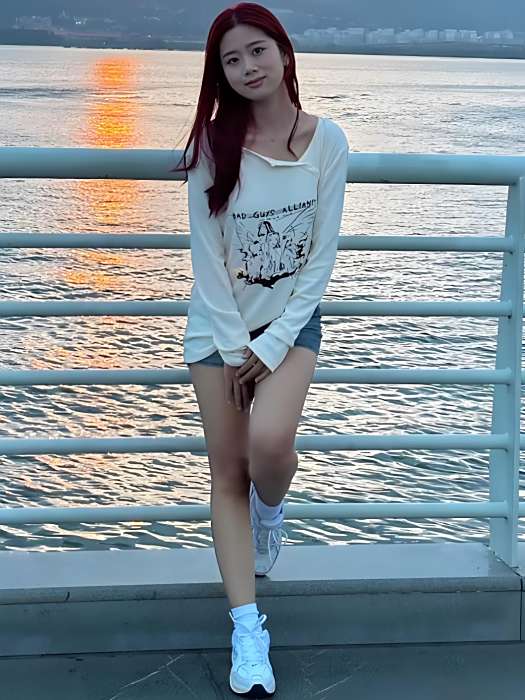 小小吳 ^ 小小吳 ^