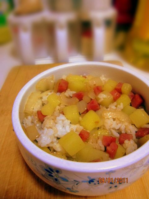 土豆糙米飯 土豆糙米飯