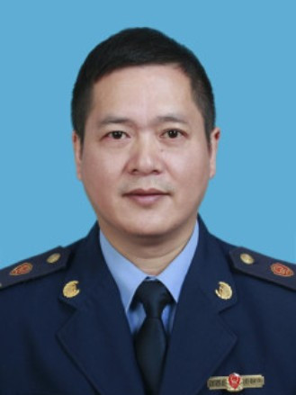 黃平(玉山縣市場監督管理局黨委書記、局長) 黃平(玉山縣市場監督管理局黨委書記、局長)