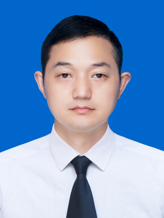 王耀(貴州省遵義市生態環境局新蒲分局黨組成員、副局長) 王耀(貴州省遵義市生態環境局新蒲分局黨組成員、副局長)