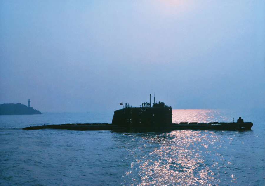 中國海軍第一代綜合試驗潛艇031型200艇