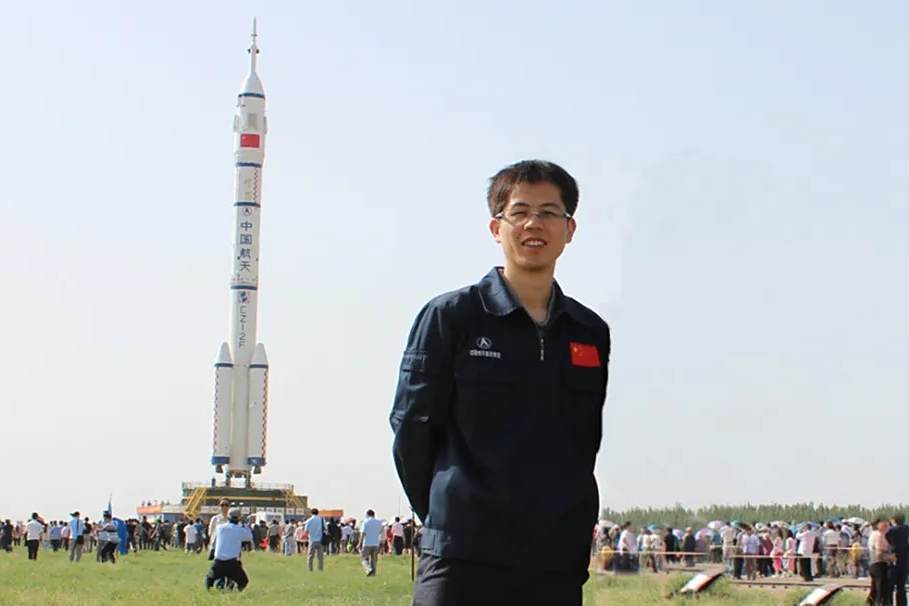 黃克武(中國載人飛船測控與通信主任設計師) 黃克武(中國載人飛船測控與通信主任設計師)