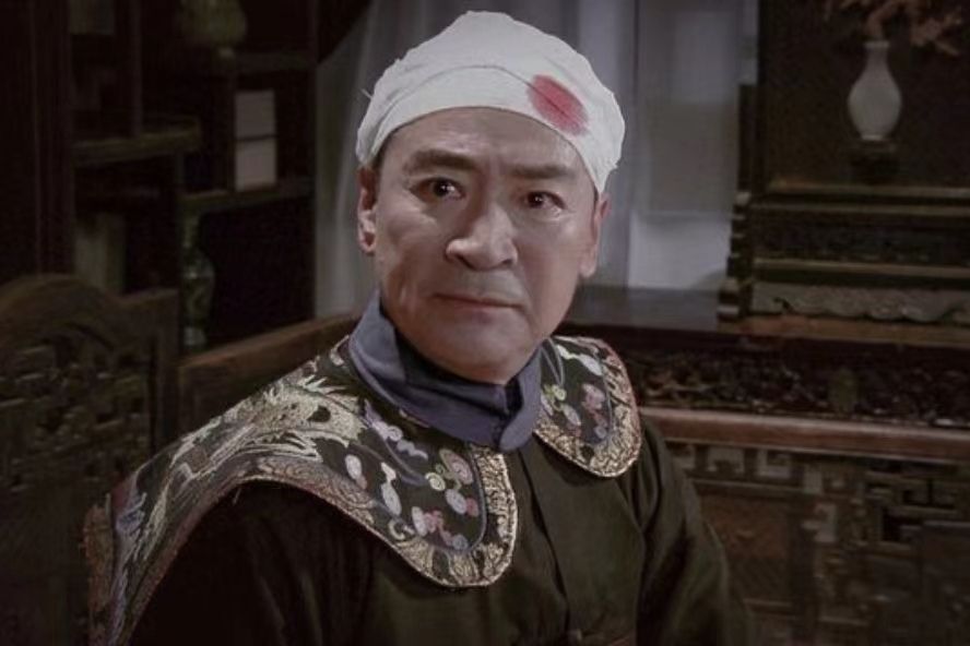 王德標(年代懸疑劇《玲瓏局》中的角色) 王德標(年代懸疑劇《玲瓏局》中的角色)