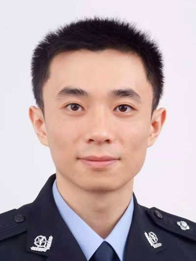 李永平(西藏自治區拉薩市公安局黨委委員、警務技術三級主任) 李永平(西藏自治區拉薩市公安局黨委委員、警務技術三級主任)