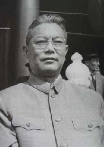 李先念