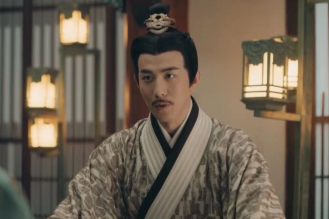 白仲(電視劇《皓鑭傳》中的秦國將軍角色,由李川飾演) 白仲(電視劇《皓鑭傳》中的秦國將軍角色,由李川飾演)