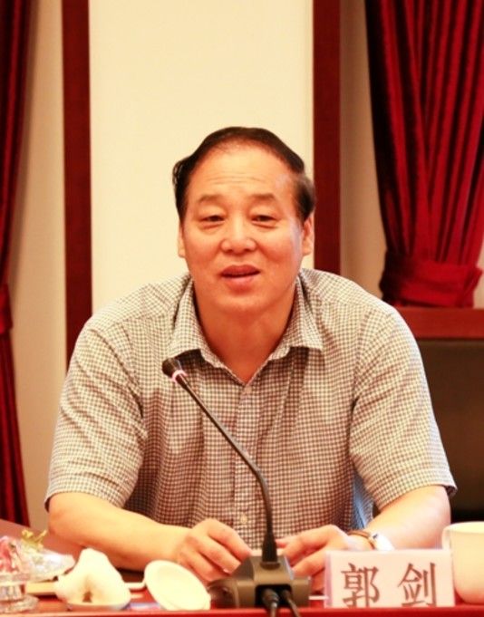 郭劍(陝西省農墾集團董事長) 郭劍(陝西省農墾集團董事長)