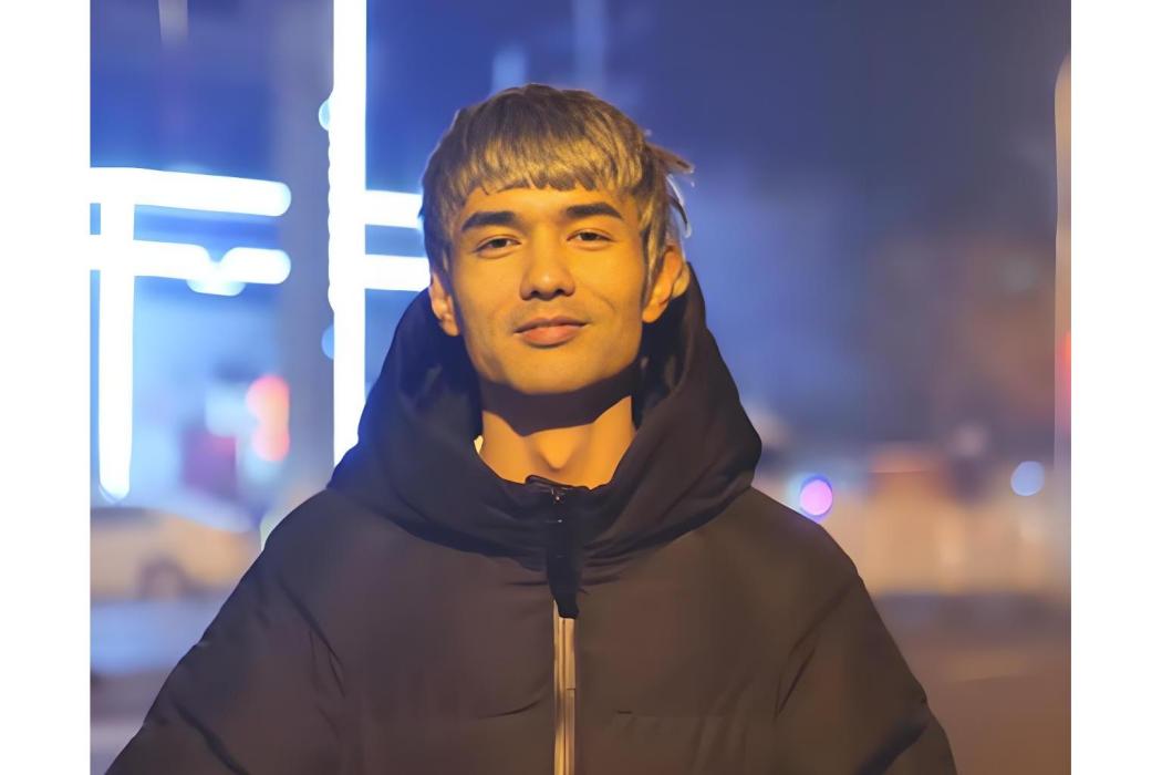 艾孜熱提艾力·亞森(白毛毛(演員)) 艾孜熱提艾力·亞森(白毛毛(演員))
