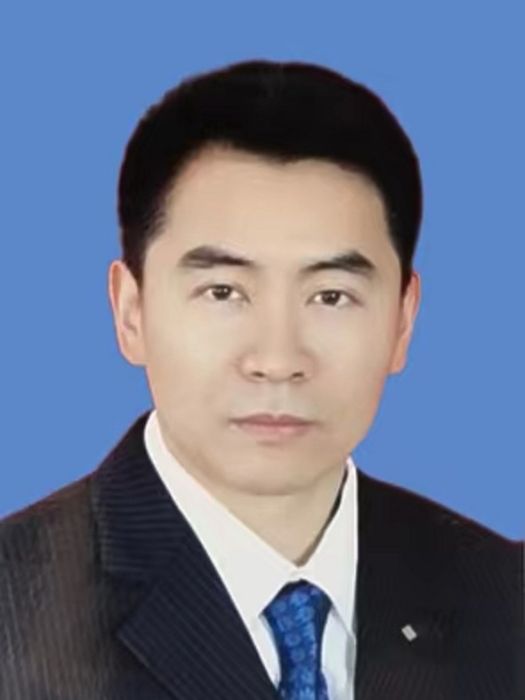 李迎輝(遼寧省葫蘆島市興城市教育局黨組成員、副局長) 李迎輝(遼寧省葫蘆島市興城市教育局黨組成員、副局長)