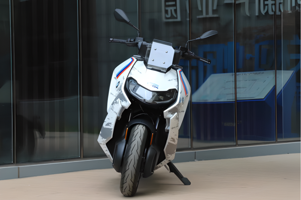 BMW CE 04 BMW CE 04