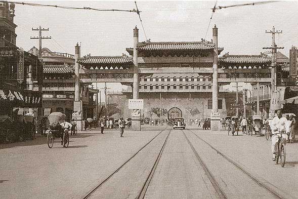 北京前門牌樓老照片