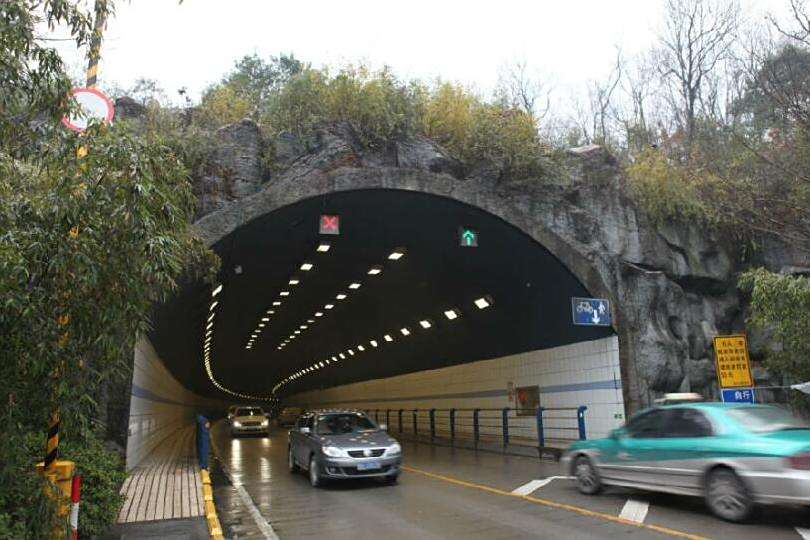 靈溪隧道 靈溪隧道
