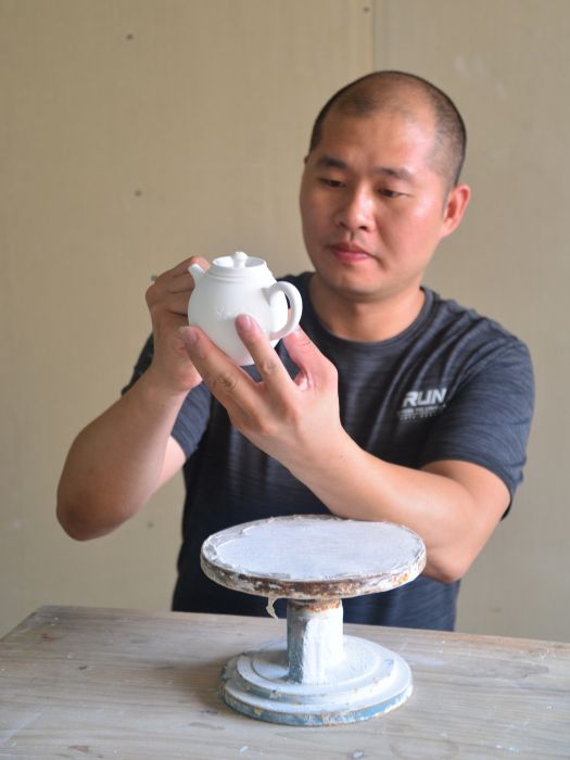 張節成 張節成