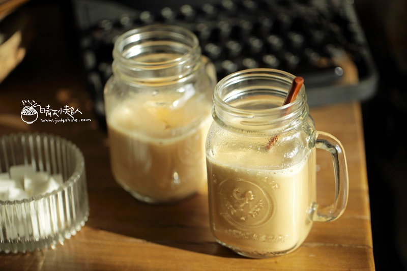 椰子奶茶 椰子奶茶