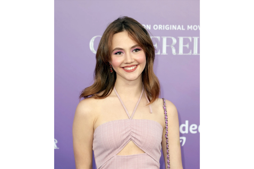艾麗斯·阿帕圖(Iris Apatow) 艾麗斯·阿帕圖(Iris Apatow)