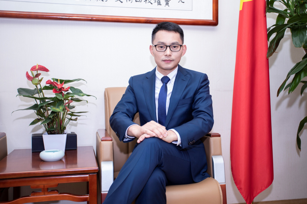 李章(湘師文教集團董事長) 李章(湘師文教集團董事長)