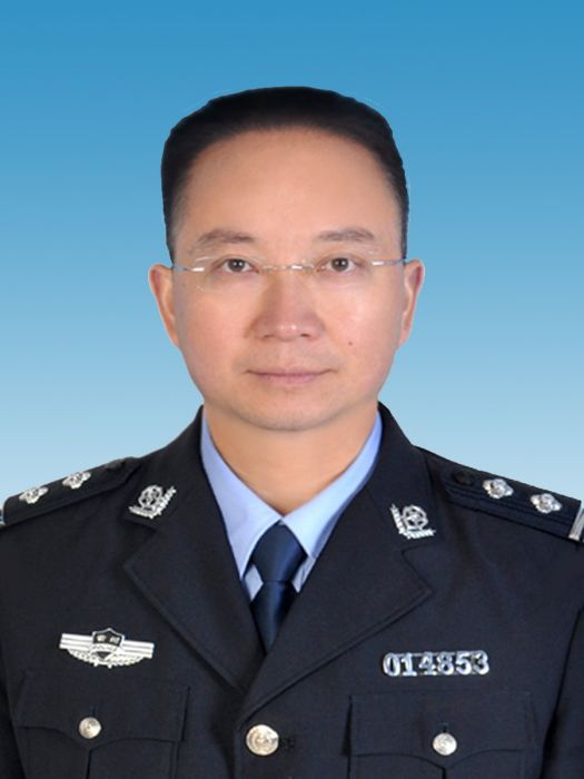 李國順(貴州省安順市關嶺布依族苗族自治縣公安局黨委副書記、政委) 李國順(貴州省安順市關嶺布依族苗族自治縣公安局黨委副書記、政委)