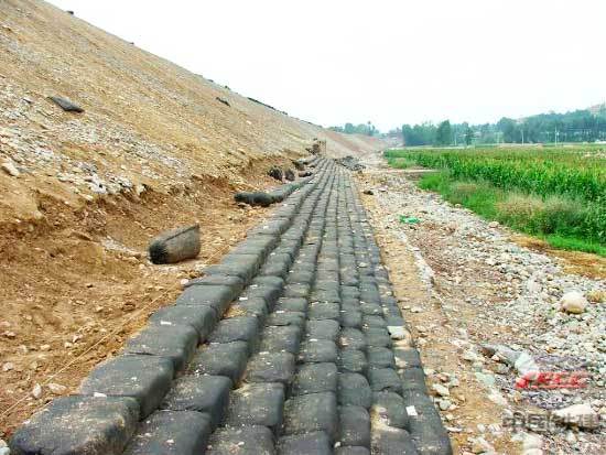 土石路堤 土石路堤
