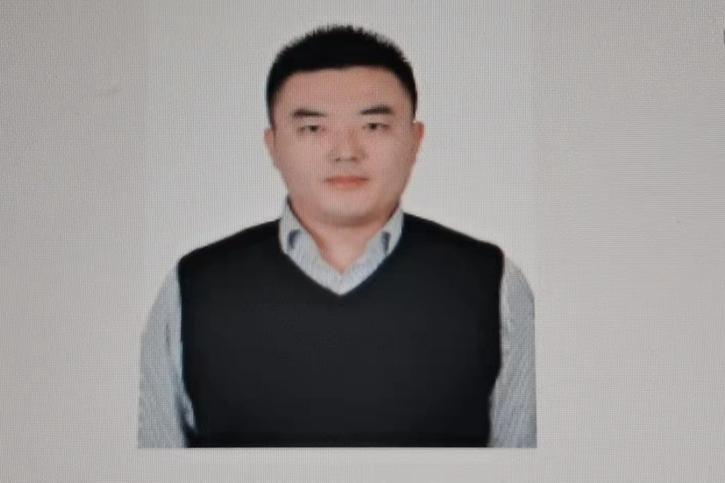 史昕 史昕