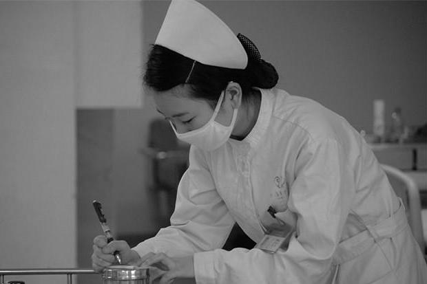 護士萬紅 護士萬紅